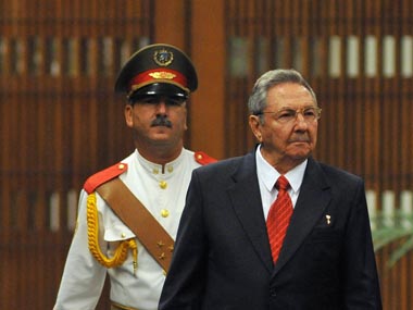 Castro defends one-party system as bulwark against US Castro defends one-party system as bulwark against US