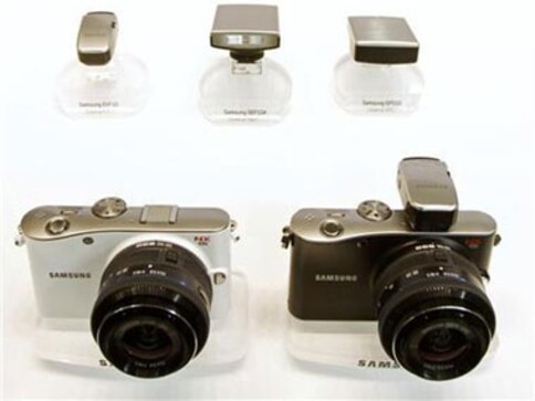 Samsung looks to increase camera sales with new hybrids-Tech News