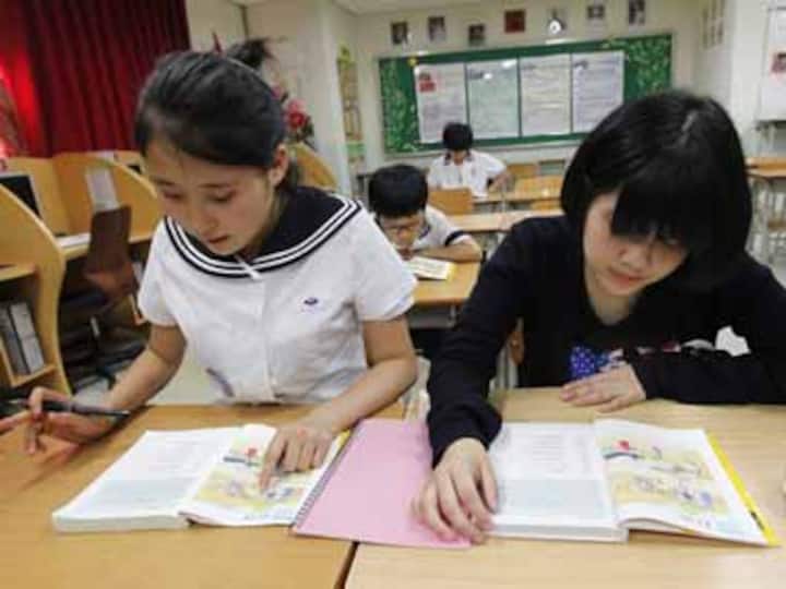 Wifi bullies in South Korean schools Wifi bullies in South Korean schools