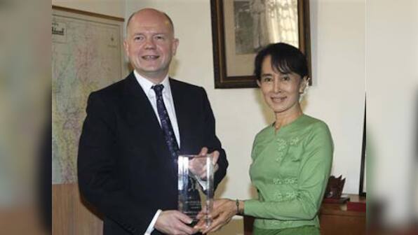 Suu Kyi cautions that Myanmar army could block reforms