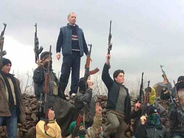 Assad troops stage fightback against Syrian rebels Assad troops stage fightback against Syrian rebels