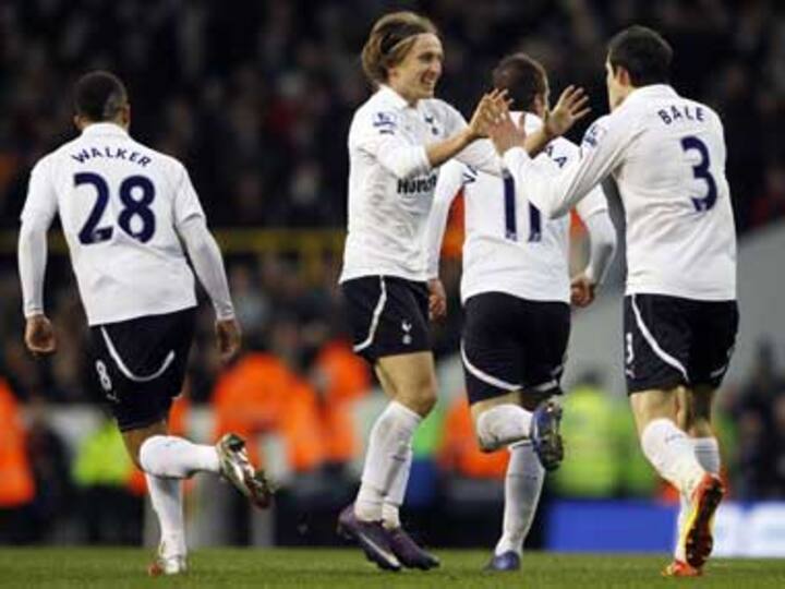 EPL preview: City host Spurs and Man United travel to Arsenal
