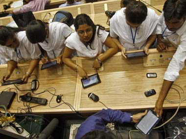 Aakash vs OLPC: How fair is Jha's anti-tablet grouse? Aakash vs OLPC: How fair is Jha's anti-tablet grouse?
