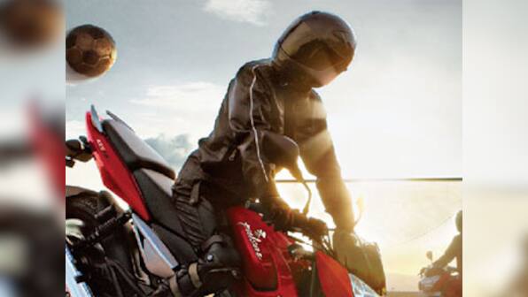 Bajaj Auto launches 'Duke 200' at Rs 1.18 lakh