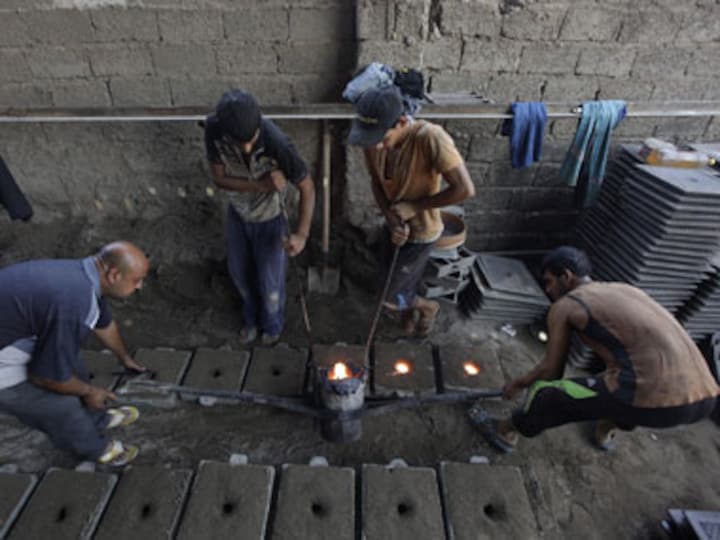 Another duty hike? FY12 iron ore export unlikely to cross 50MT