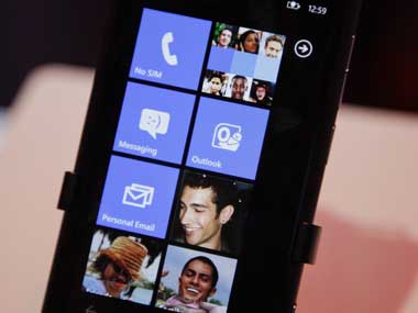 Nokia posts $1.38 billion loss in Q4 Nokia posts $1.38 billion loss in Q4