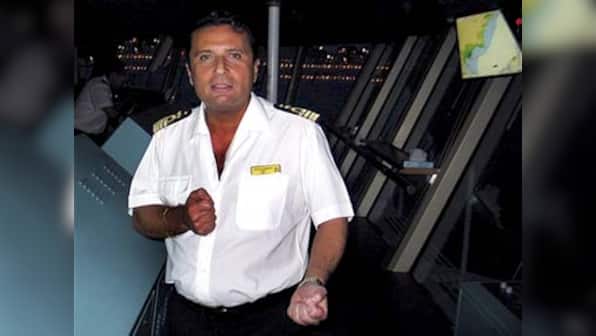 Italy captain was told to approach shore: transcripts 