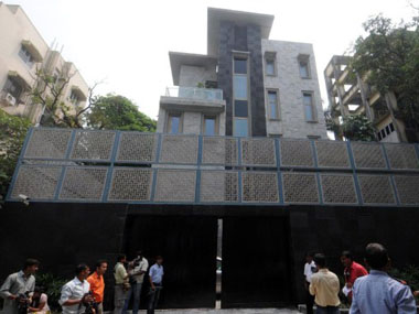 Gawker nation: Why BMC chose Sachin's side of the road over mine Gawker nation: Why BMC chose Sachin's side of the road over mine