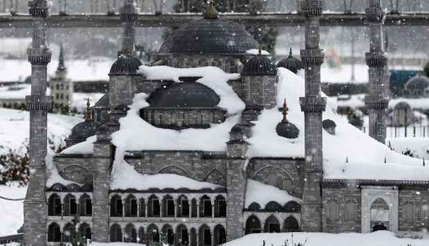 CES 2016: Netflix finally comes to India; sign up to get a free one month subscription CES 2016: Netflix finally comes to India; sign up to get a free one month subscription