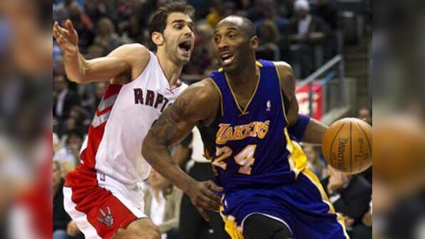 Bryant hits game-winner, Lakers edge Raptors 94-92