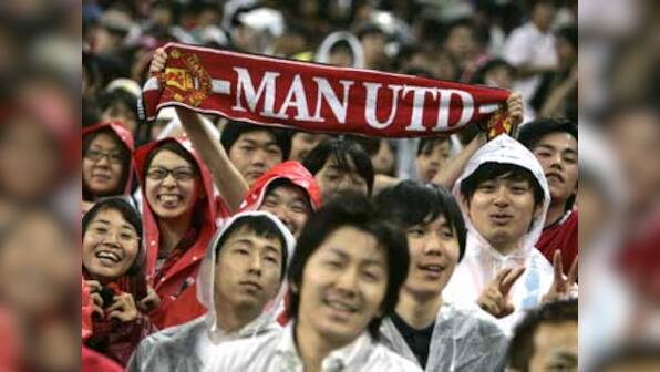 Man United's cash reserves fall by £100 million