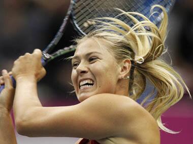 Sharapova reaches Paris Open quarter finals 