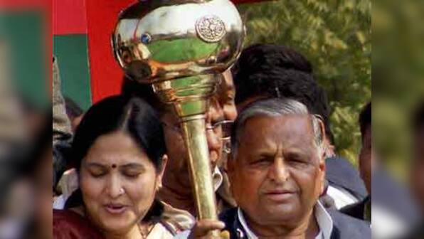 SP will waive off farmers' loans if voted to power: Mulayam
