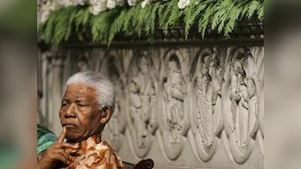 Mandela hospitalised with stomach ailment