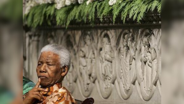 Mandela hospitalised with stomach ailment
