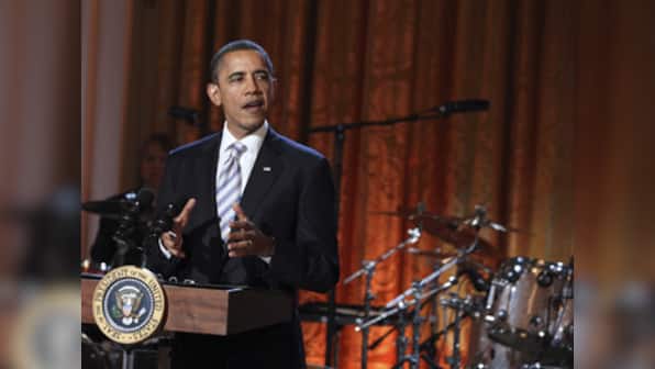 Obama joins Jagger, BB King, to belt out blues