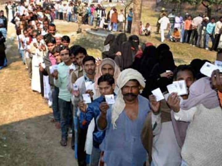 Polling picks up in UP, 34% exercise franchise till 1 pm