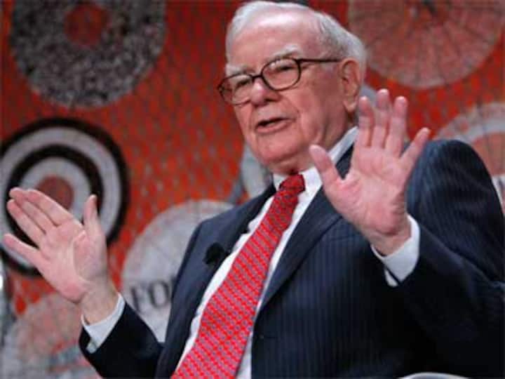 Buffett battling cancer, but it's not 'life-threatening'