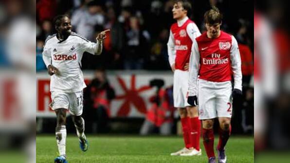 Arsenal ship back Arshavin on loan to Zenit