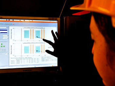 Neutrinos faster than light claim: Einstein could be right, afterall Neutrinos faster than light claim: Einstein could be right, afterall