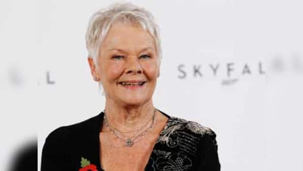 Judi Dench complains of failing eyesight