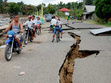 At least a dozen people die as earthquake hits Philippines At least a dozen people die as earthquake hits Philippines