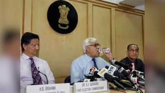 Govt denies report on clipping EC powers