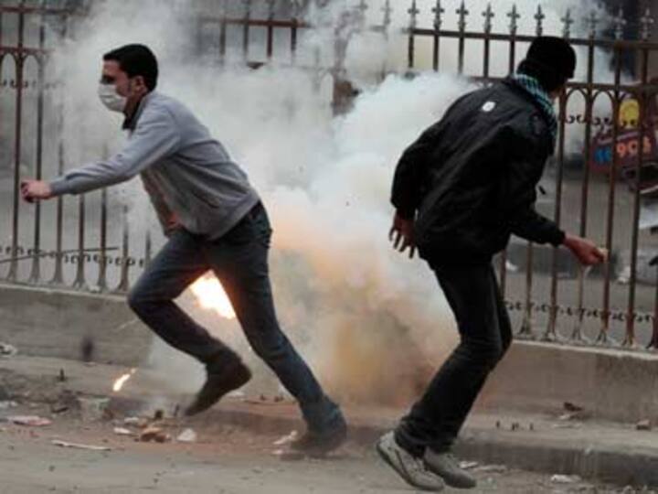 Street battle breaks out near Egypt's Interior Ministry