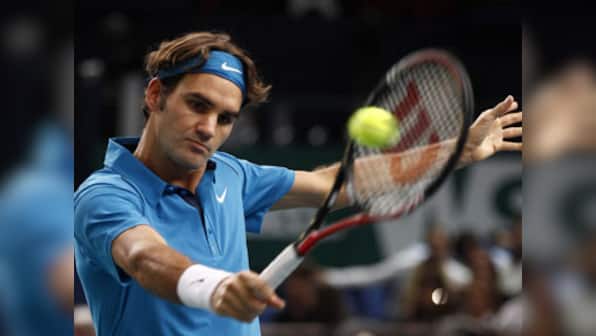 Federer comes through tough match in Rotterdam