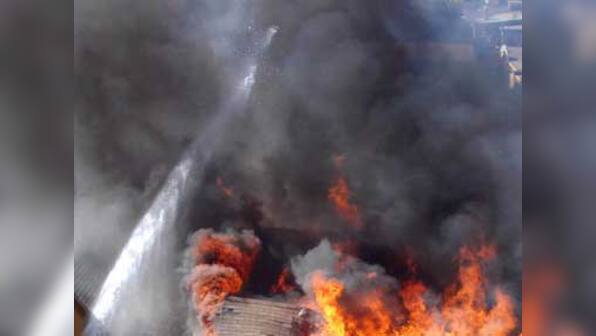 Seven killed as huts catch fire in Andhra 