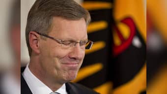 Google Search updated with dynamic filters based on query