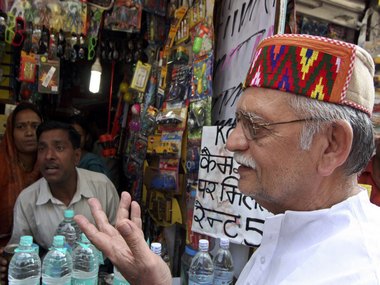 BMC elections: Gulzar wants to vote, but can’t BMC elections: Gulzar wants to vote, but can’t