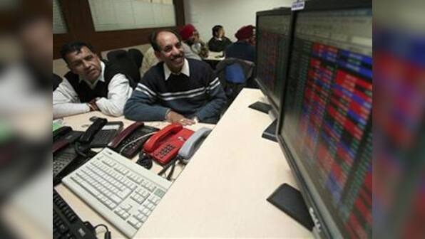 Rate-sensitive stocks rally,  funds post best monthly return since May 2009