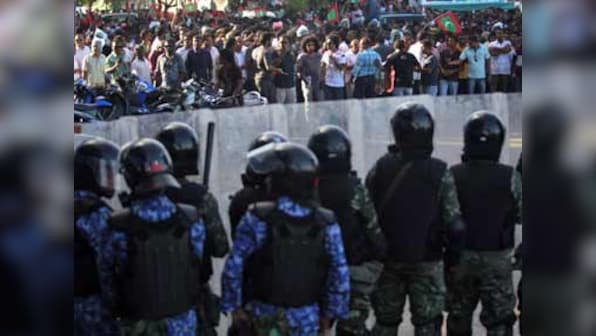 Commonwealth to send envoys to investigate Maldives 'coup'