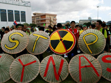 Malaysians protest against rare earth refinery plant Malaysians protest against rare earth refinery plant