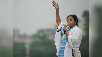 Leaking Farakka may spell disaster for Bengal: Mamata