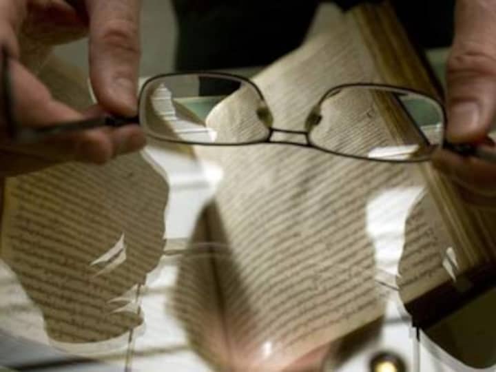 100 yrs of Oxford University Press: Timeless or antiquated?