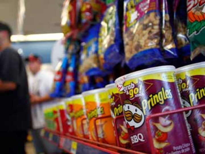 Kellogg to buy P&G's Pringle chips business for $2.7 bn