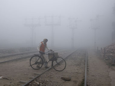 Mumbai leads list of 15,000 dead every year on tracks Mumbai leads list of 15,000 dead every year on tracks
