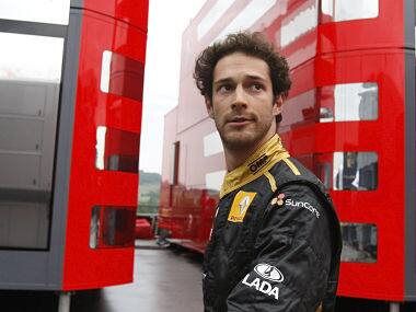 Williams declare fresh F1 start after grim 2011