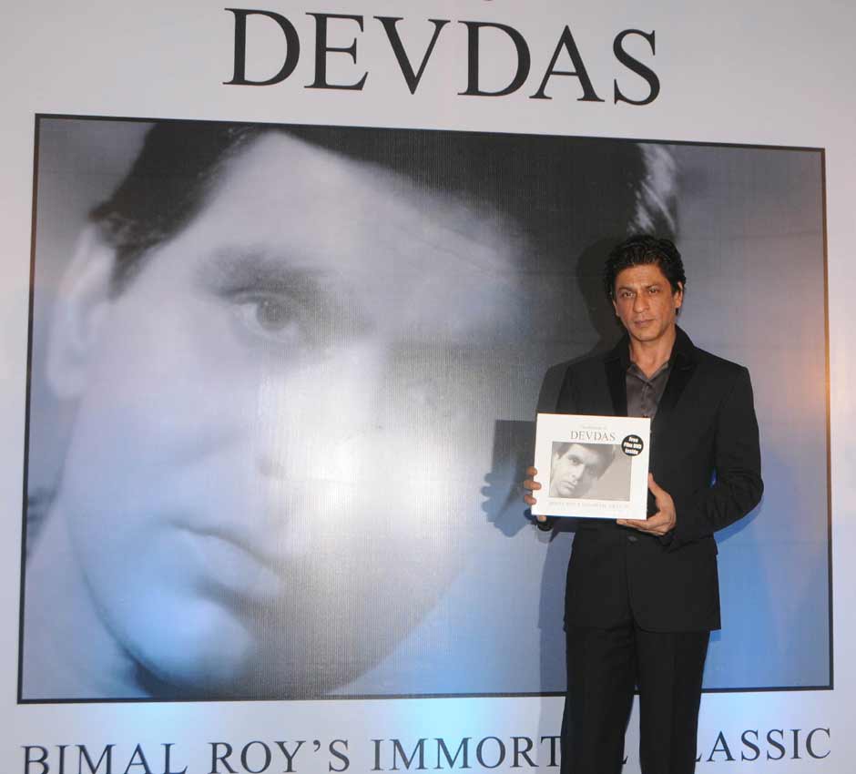 Shah Rukh Khan launched Nasreen Munni Kabir's book, The Dialogues of Devdas on Wednesday. Raju Shelar/ Firstpost Shah Rukh Khan launched Nasreen Munni Kabir's book, The Dialogues of Devdas on Wednesday. Raju Shelar/ Firstpost
