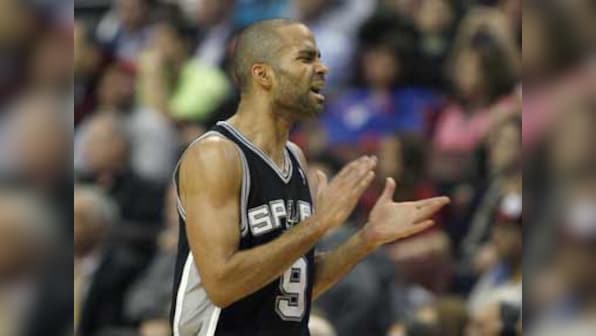 Parker leads Spurs to 100-90 win over 76ers