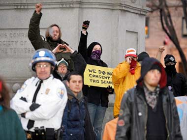 Police clear tents from Occupy site in Washington Police clear tents from Occupy site in Washington