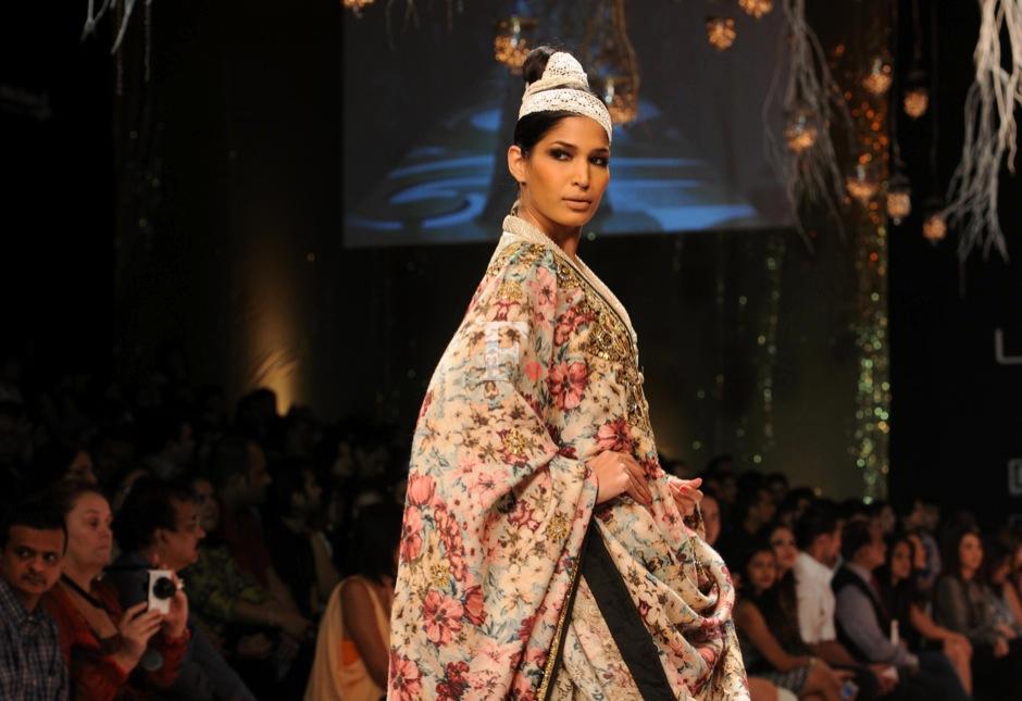 A model walks the ramp for Vikram Phadnis. Raju SHelar/Firstpost A model walks the ramp for Vikram Phadnis. Raju SHelar/Firstpost