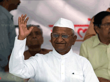 File FIRs against 14 Ministers or face protest: Anna to govt File FIRs against 14 Ministers or face protest: Anna to govt