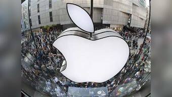 Apple mulls settling patent fights with Samsung: report