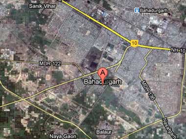 Quake jolts Delhi and surrounding areas, 5 injured Quake jolts Delhi and surrounding areas, 5 injured