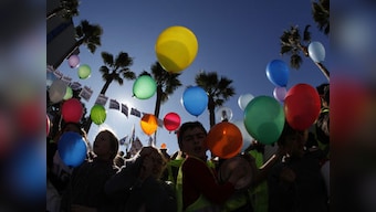 Stop wasting helium on party balloons, say scientists