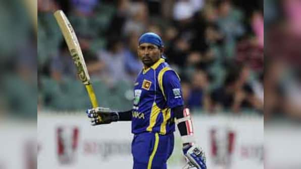 Dilshan stars in Lanka's 8-wkt win, levels finals 1-1