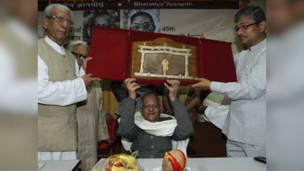 Hindi writer Amar Kant presented Jnanpith Award